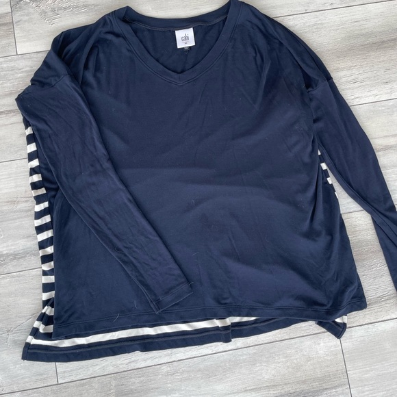 CABI xs long sleeve side slit oversized tunic (fits like S) - Picture 2 of 6